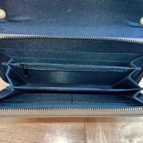 Isaac Mizrahi wallet crossbody - Picture 2 of 8